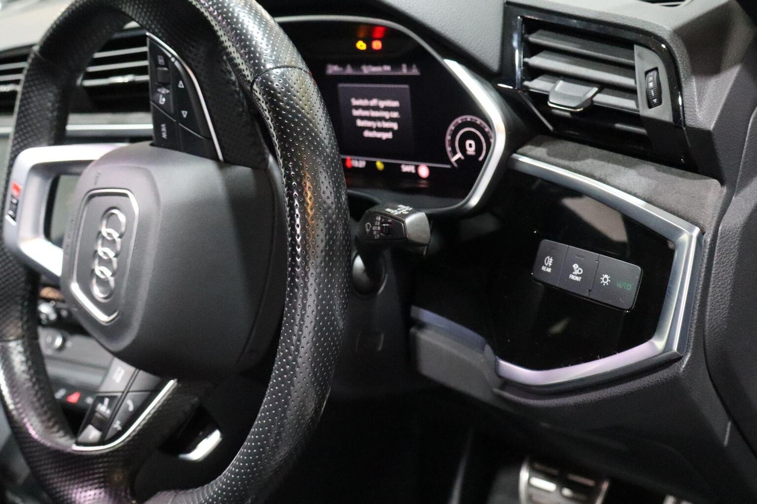 Used Audi RS Q3 2021 for sale - 76884893: Photo 37