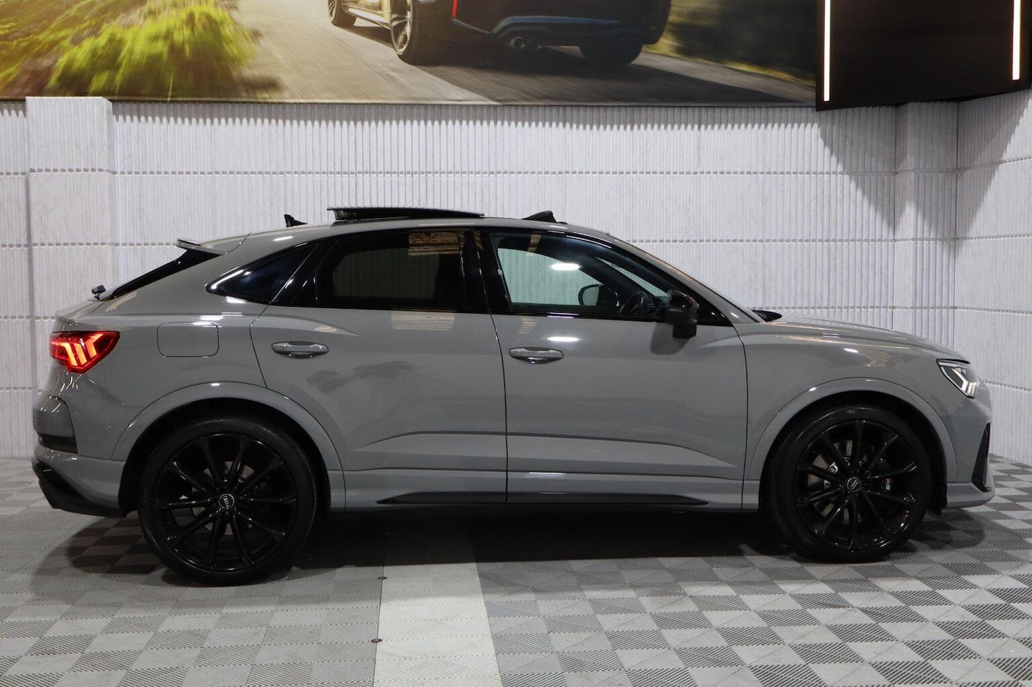 Used Audi RS Q3 2021 for sale - 76884893: Photo 71