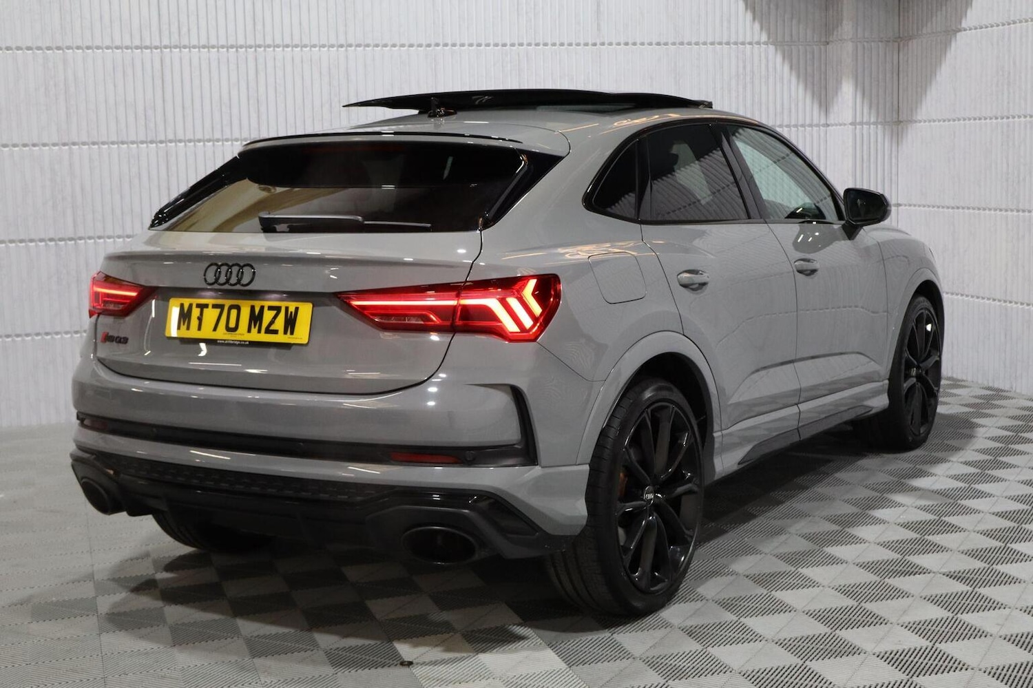 Used Audi RS Q3 2021 for sale - 76884893: Photo 88