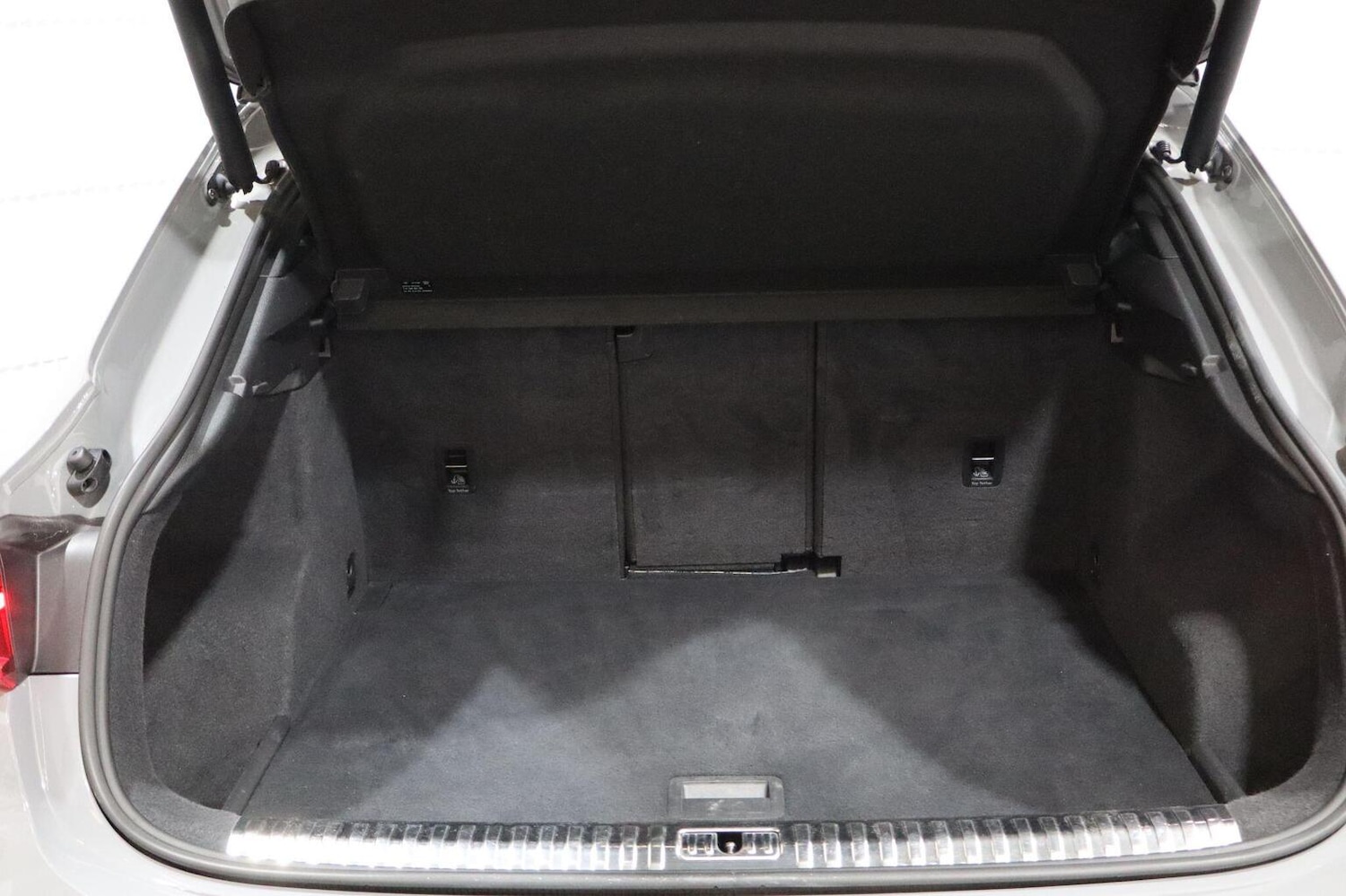 Used Audi RS Q3 2021 for sale - 76884893: Photo 91