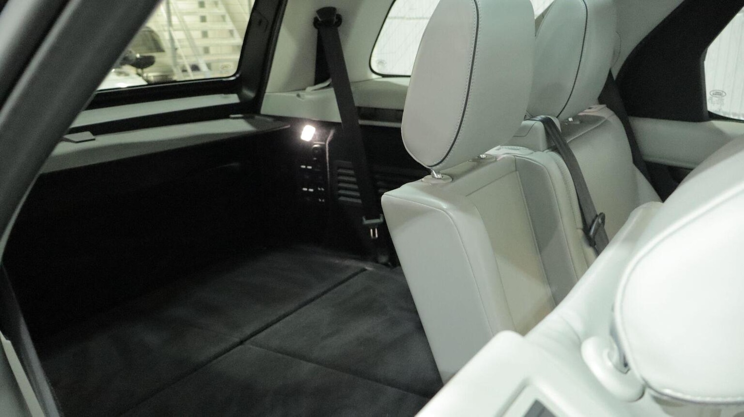 Used Land Rover Discovery 2019 for sale - 77897784: Photo 73