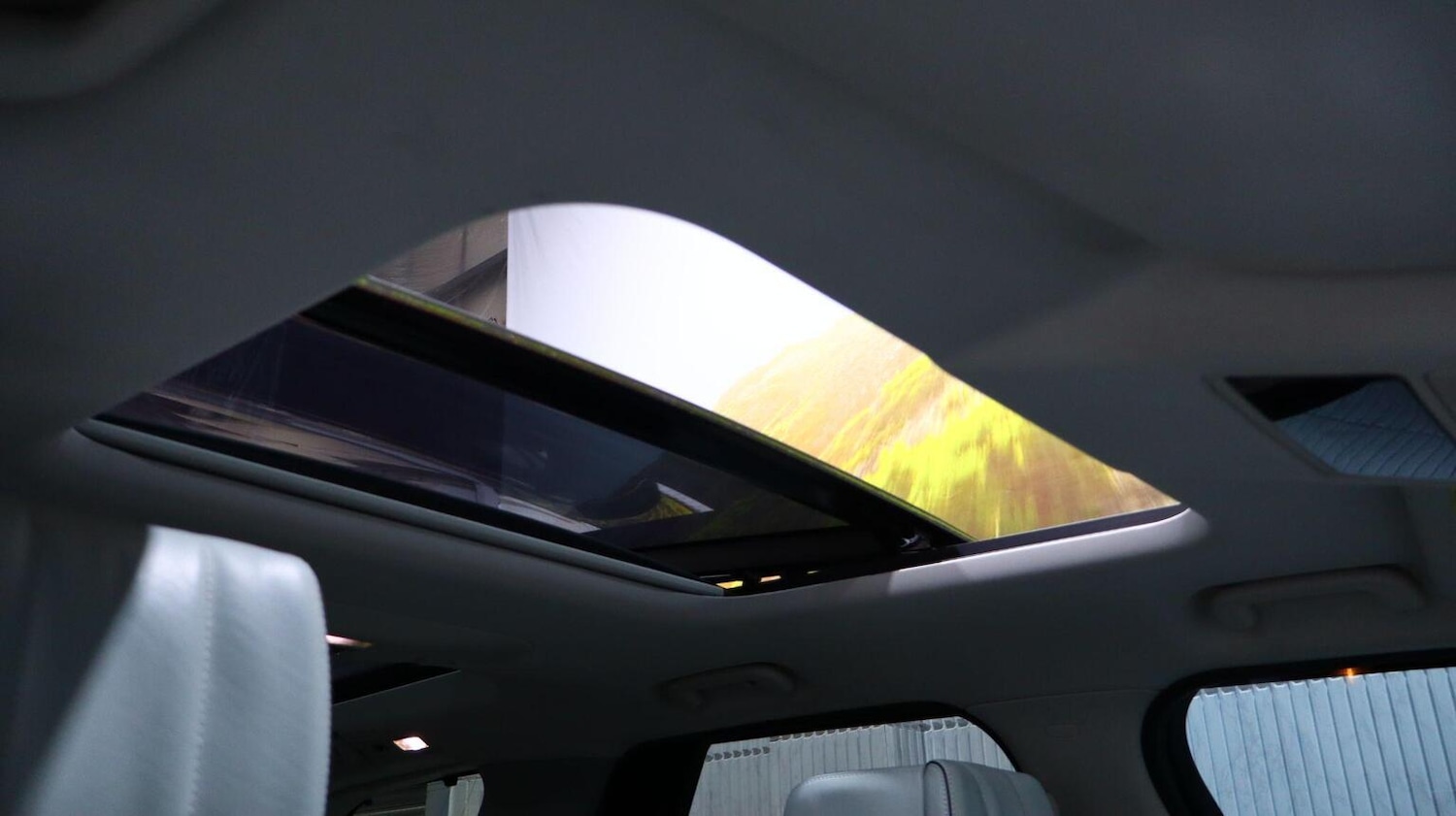 Used Land Rover Discovery 2019 for sale - 77897784: Photo 90