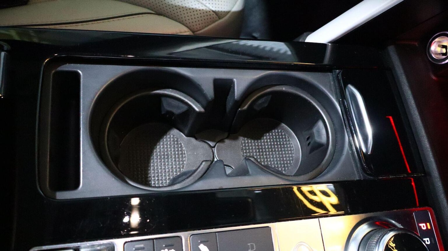 Used Land Rover Discovery 2019 for sale - 77897784: Photo 93