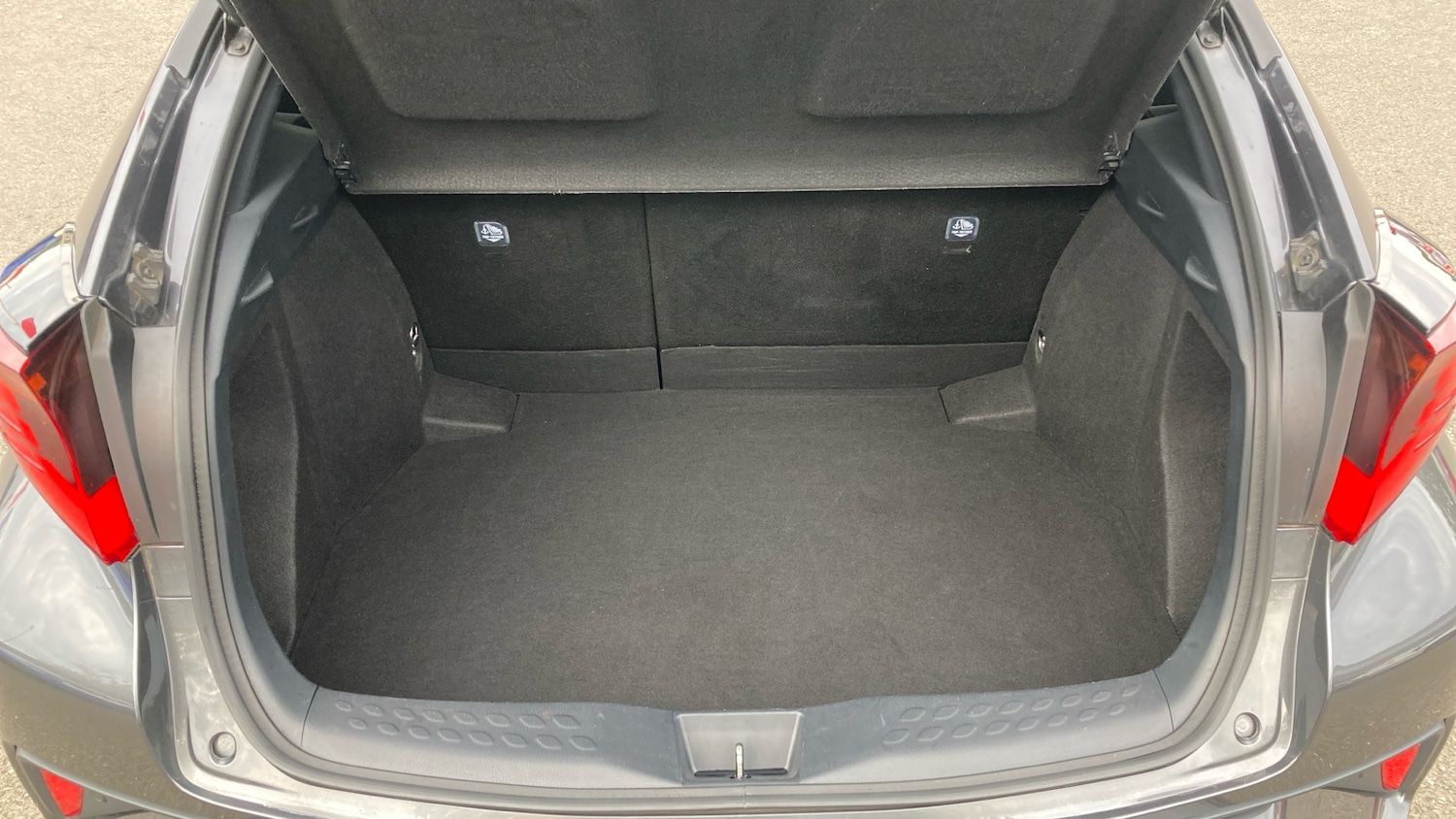 Used Toyota C-HR 2022 for sale - 76144574: Photo 21