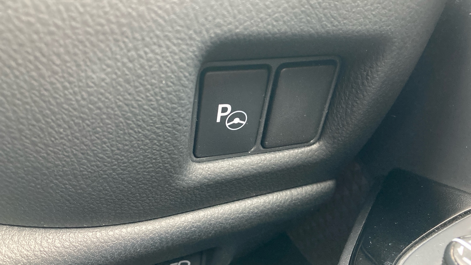 Used Toyota C-HR 2022 for sale - 76144574: Photo 40