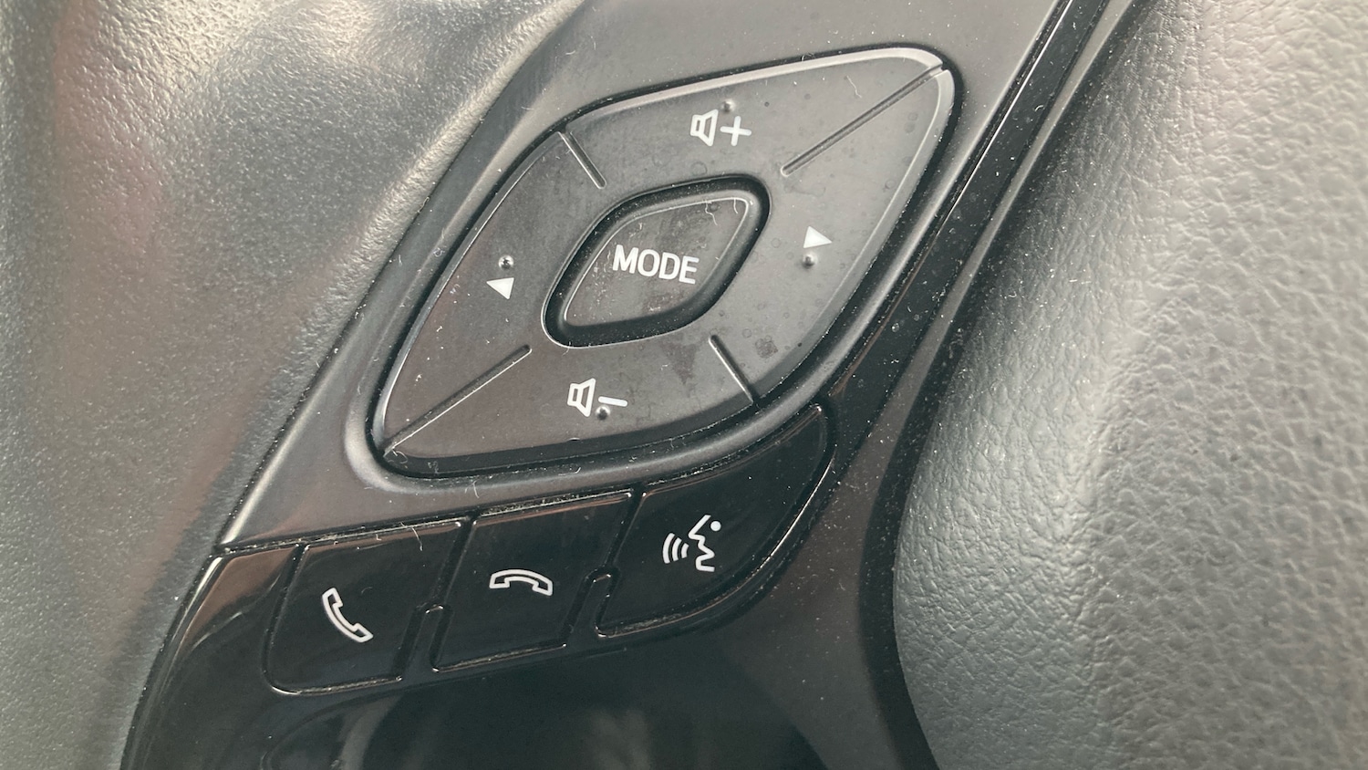 Used Toyota C-HR 2022 for sale - 76144574: Photo 43