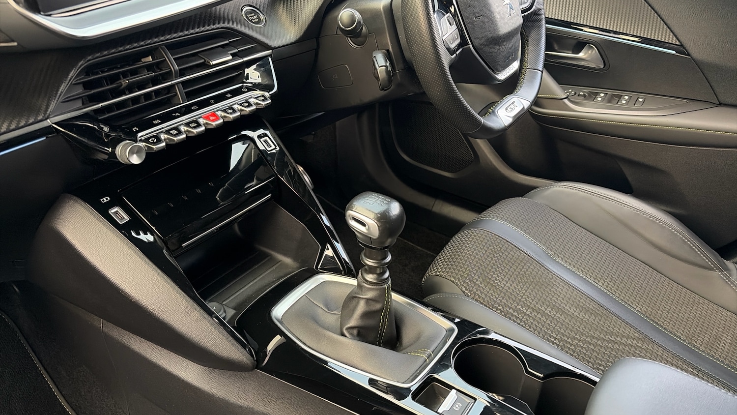 Used Peugeot 2008 2021 for sale - 77151884: Photo 13