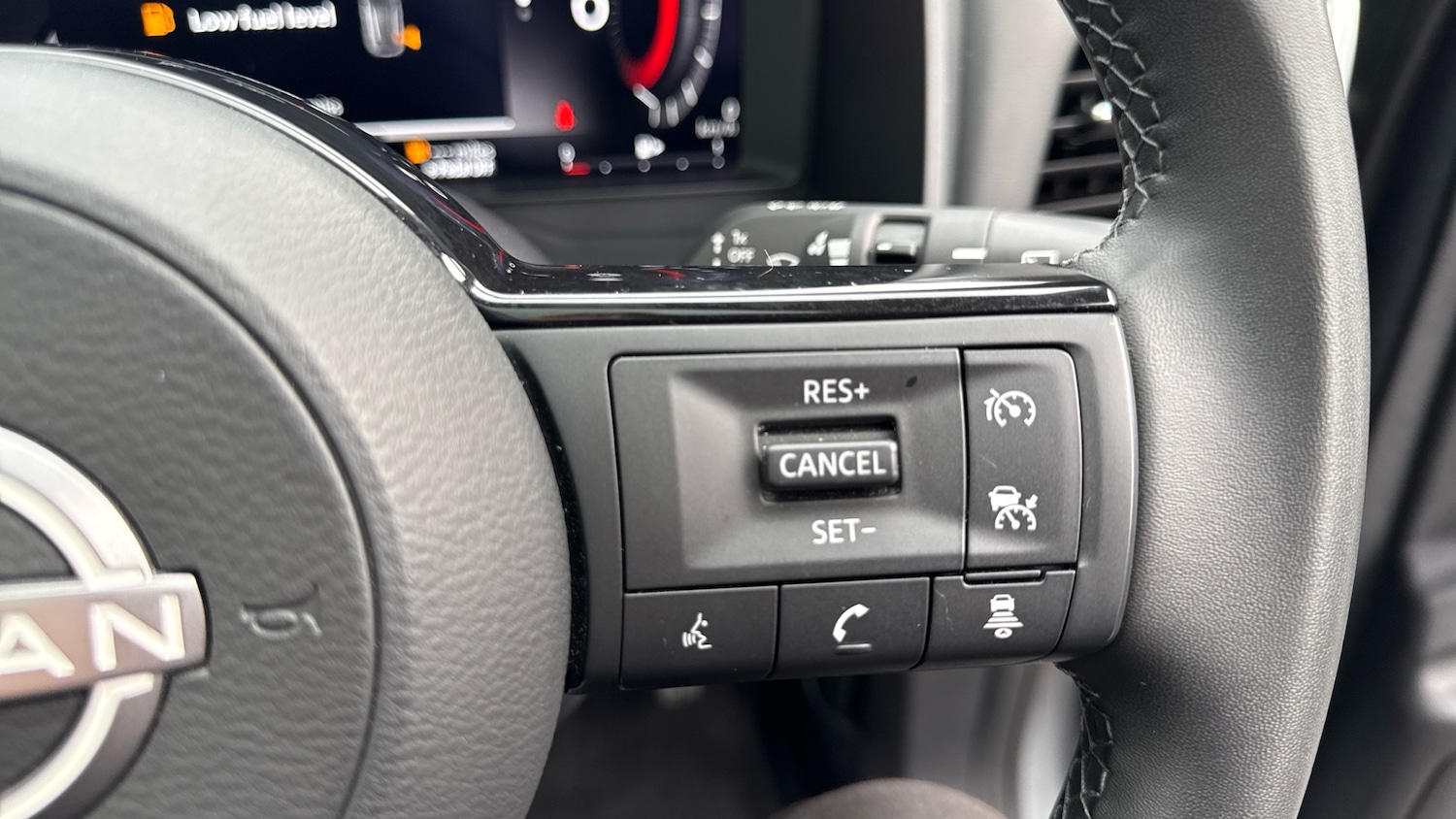 Used Nissan Qashqai 2023 for sale - 76971838: Photo 42