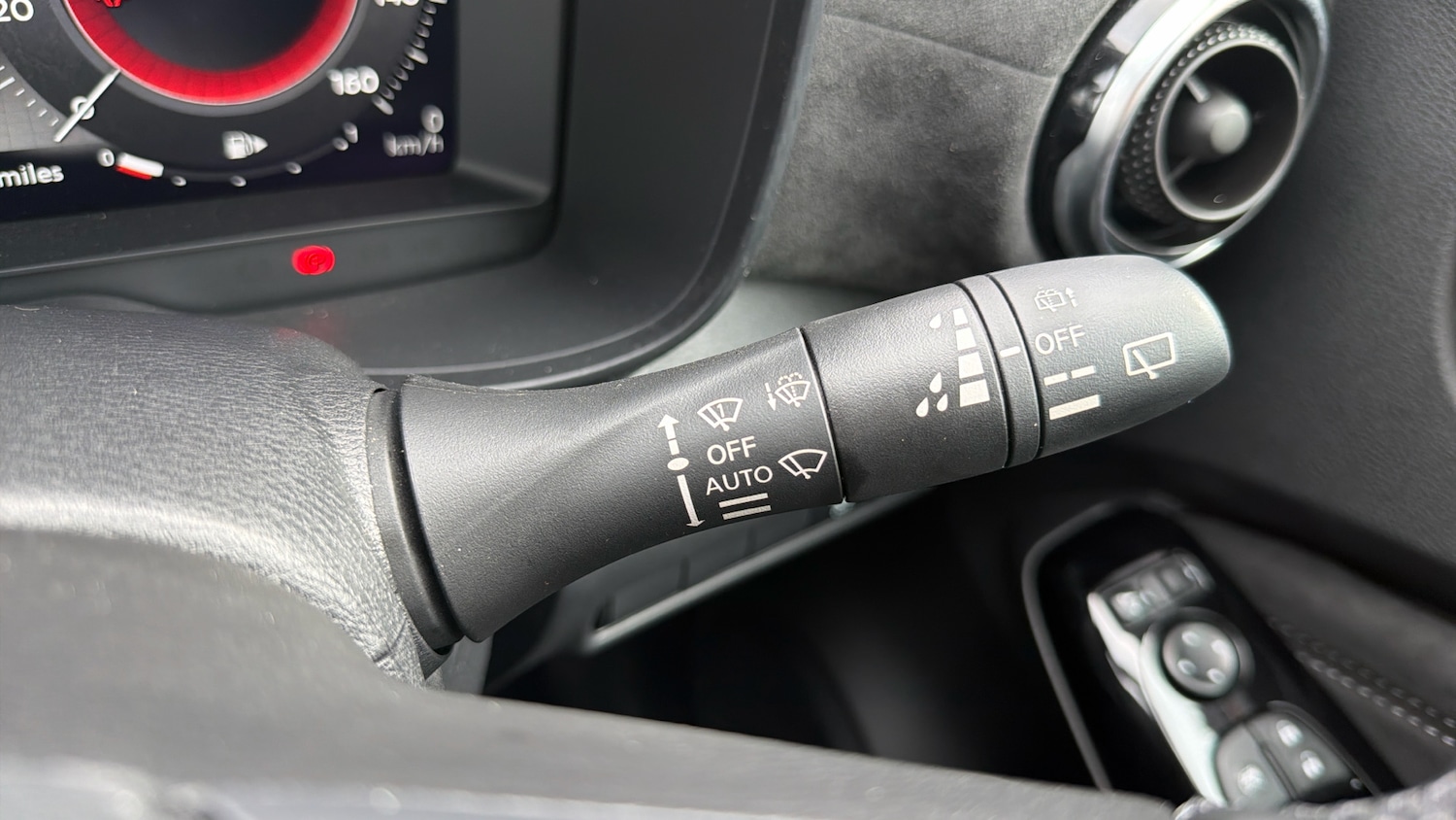 Used Nissan Juke 2025 for sale - 78094930: Photo 25