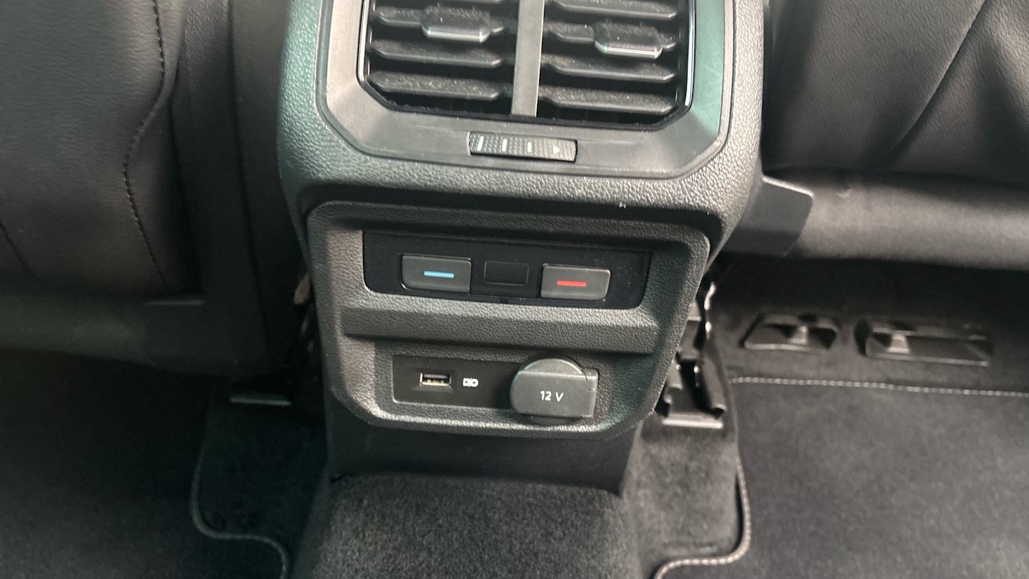 Used Volkswagen Tiguan 2020 for sale - 77323430: Photo 36