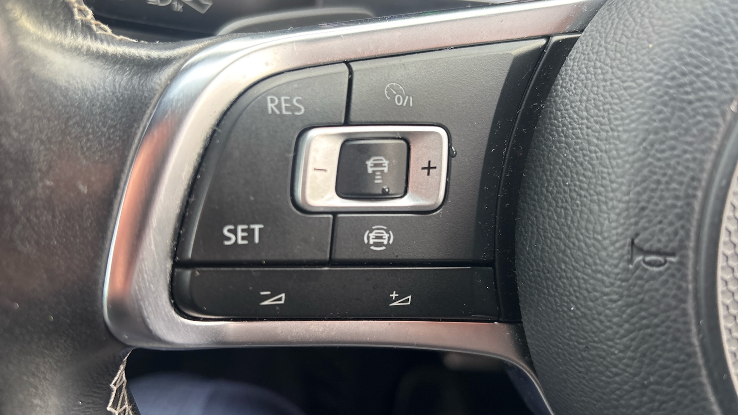 Used Volkswagen Tiguan 2020 for sale - 77323430: Photo 49