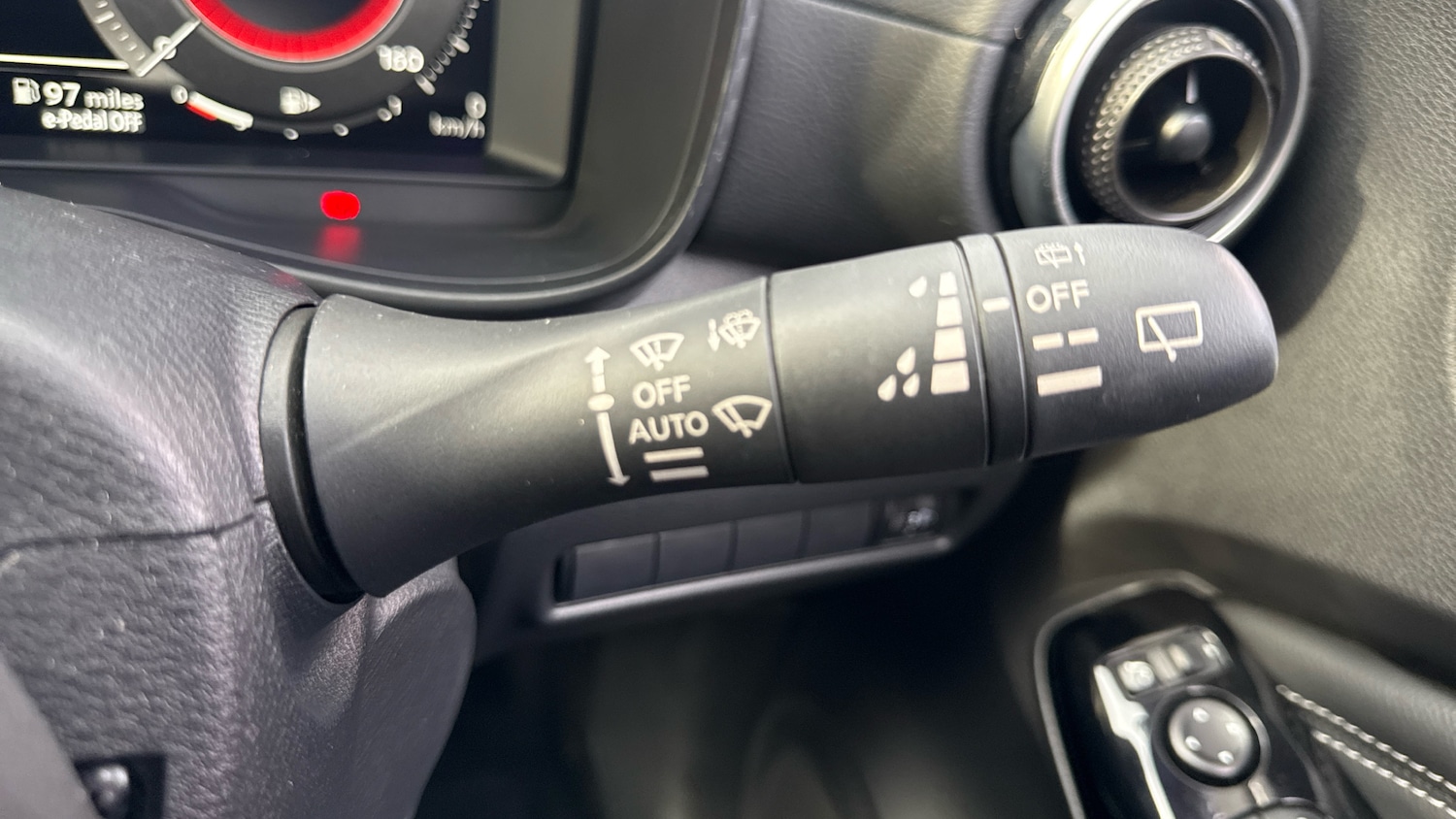 Used Nissan Juke 2024 for sale - 77125003: Photo 60