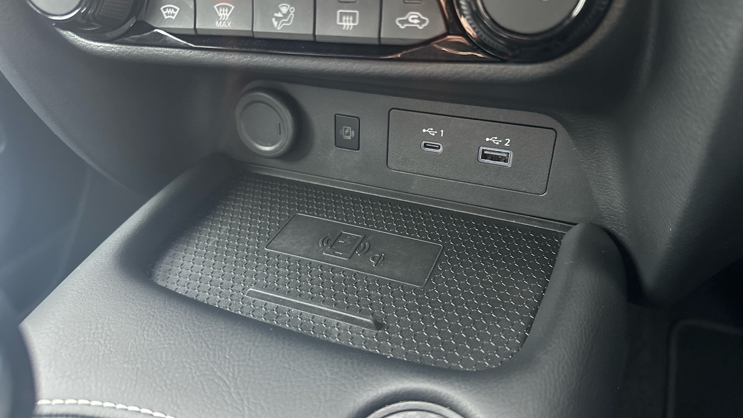 Used Nissan Juke 2024 for sale - 77035712: Photo 44