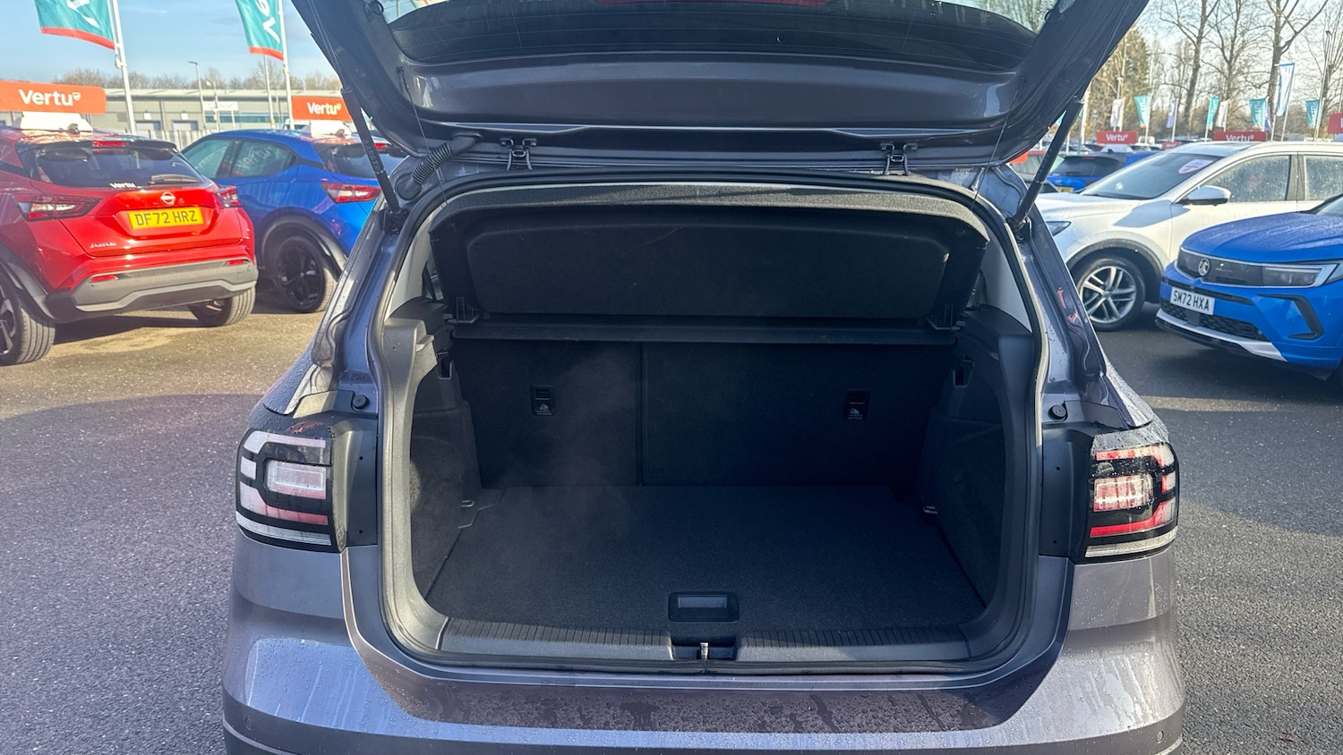 Used Volkswagen T-Cross 2023 for sale - 77432483: Photo 4