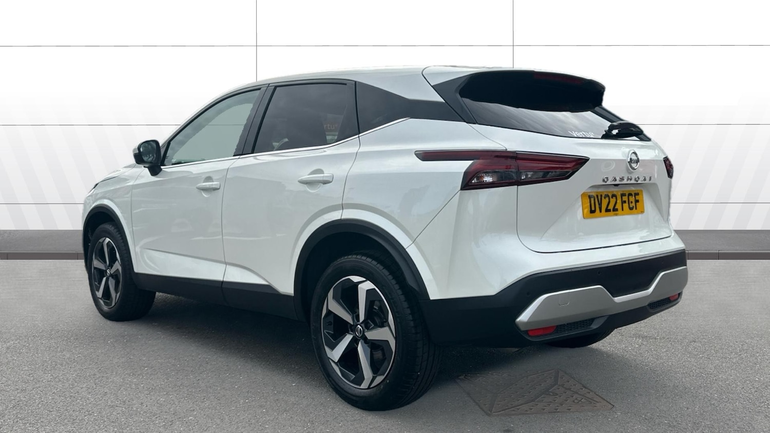 Used Nissan Qashqai 2022 for sale - 76048933: Photo 2