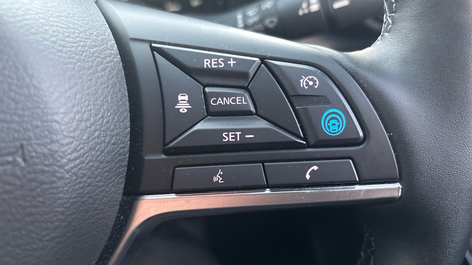 Used Nissan Juke 2024 for sale - 77033358: Photo 44