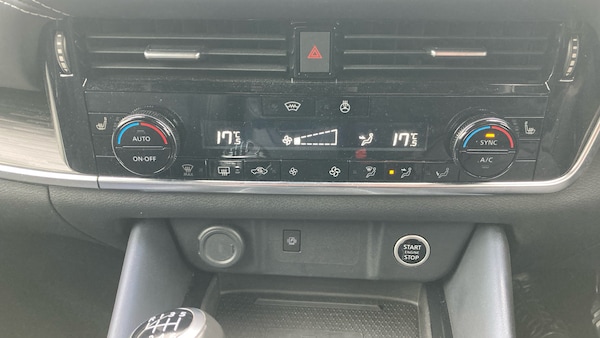 Used Nissan Qashqai 2022 for sale - 76290482: Photo 40
