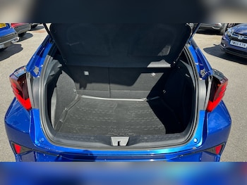 Used Toyota C-HR 2021 for sale - 78769749: Photo
