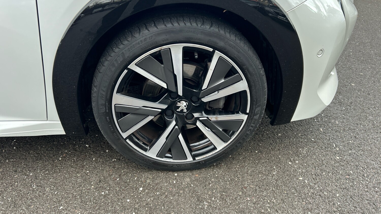 Used Peugeot 208 2021 for sale - 76818707: Photo 24