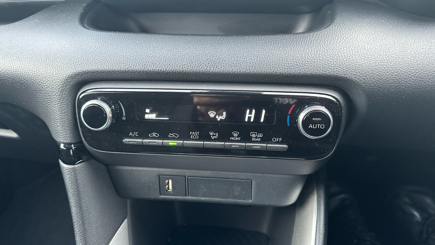 Used Toyota Yaris 2022 for sale - 77186775: Photo 49