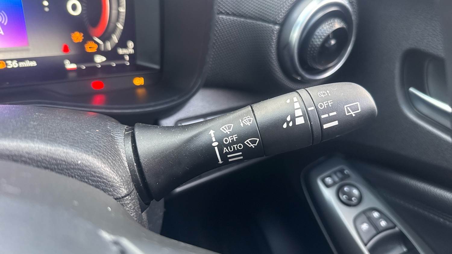 Used Nissan Juke 2024 for sale - 77035711: Photo 23