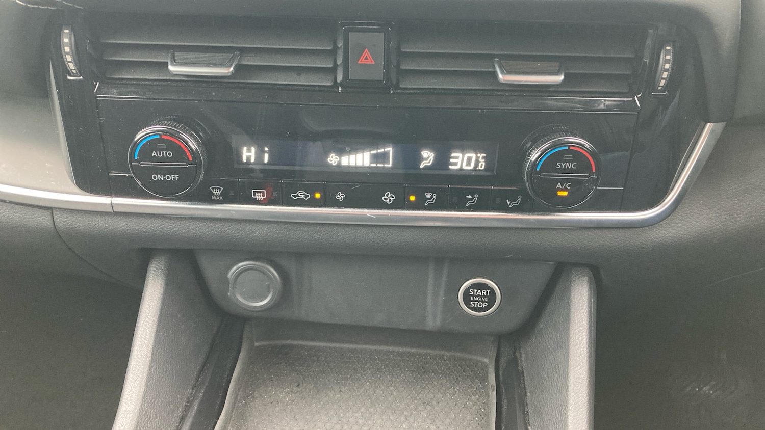 Used Nissan Qashqai 2022 for sale - 77087286: Photo 37