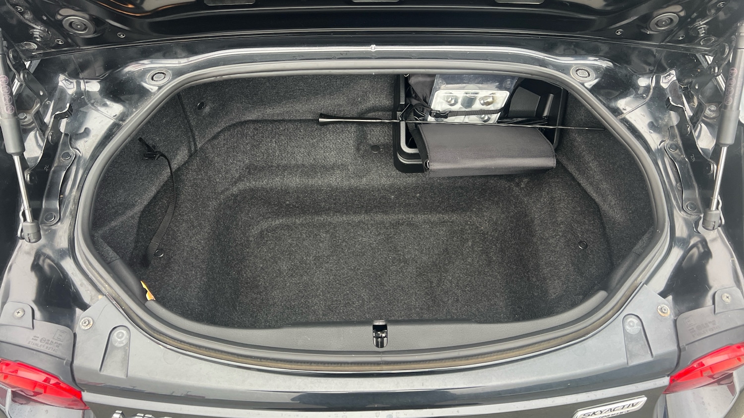 Used Mazda MX-5 2018 for sale - 77354258: Photo 4