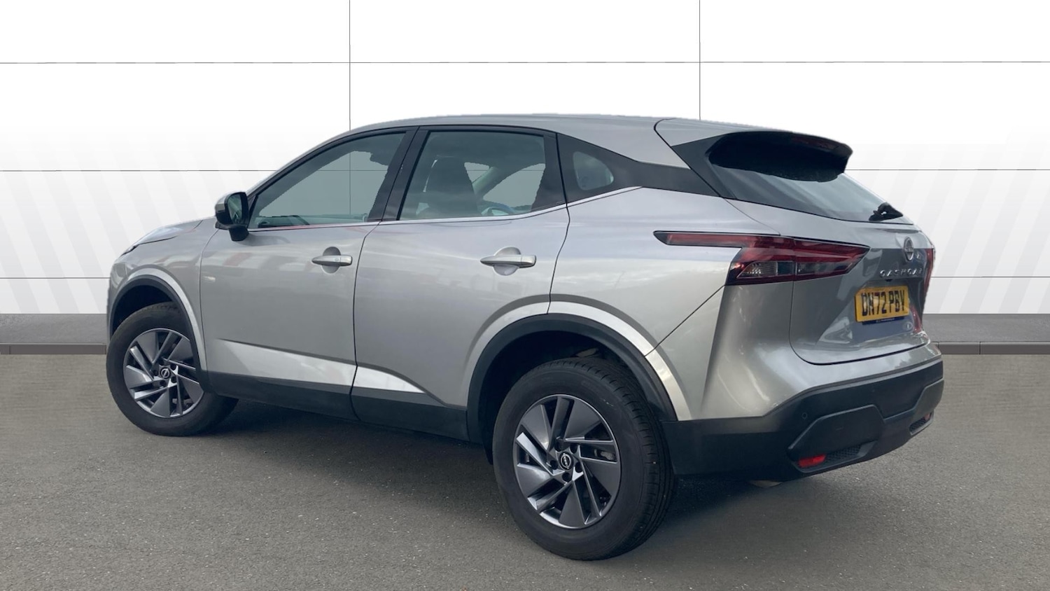 Used Nissan Qashqai 2022 for sale - 76117355: Photo 2