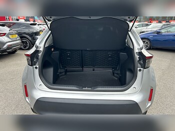 Used Toyota Yaris Cross 2023 for sale - 78424443: Photo