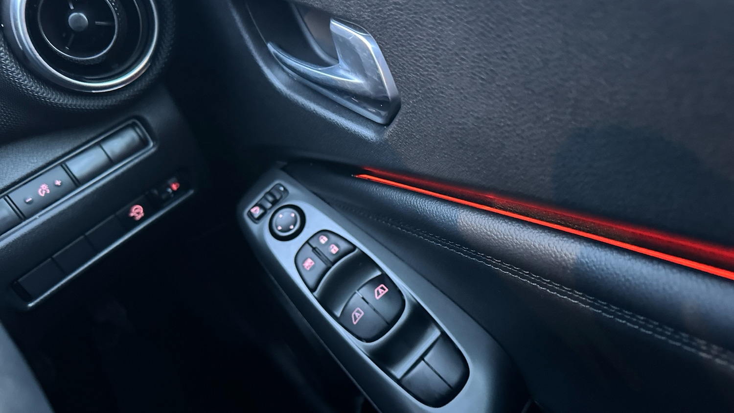 Used Nissan Juke 2024 for sale - 77138458: Photo 31