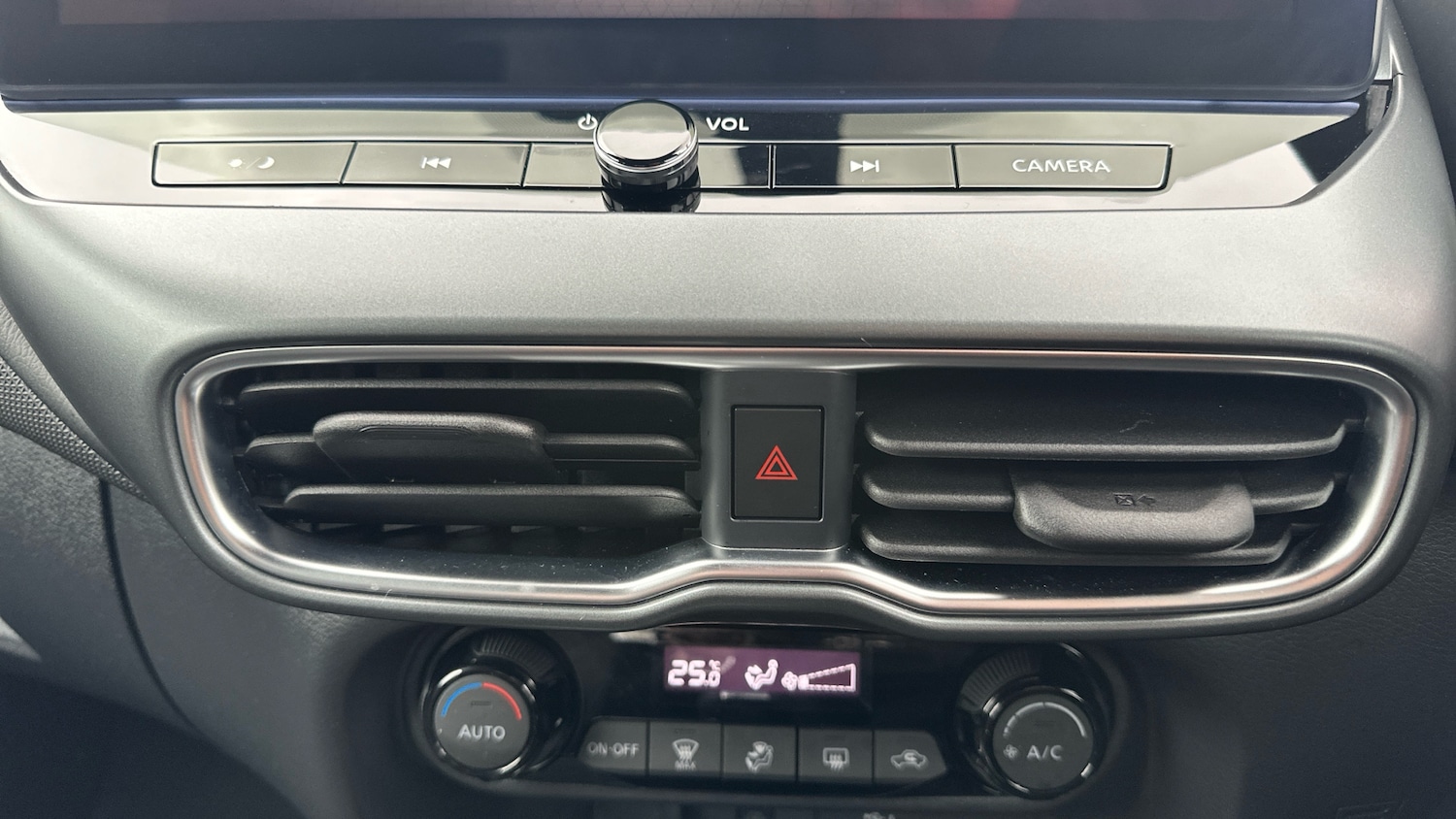 Used Nissan Juke 2025 for sale - 78092599: Photo 41