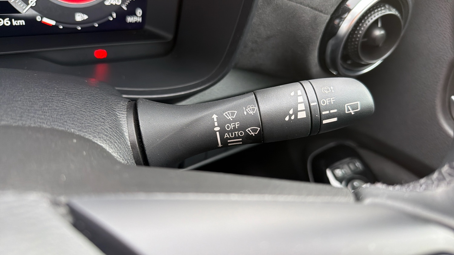 Used Nissan Juke 2024 for sale - 77036674: Photo 23