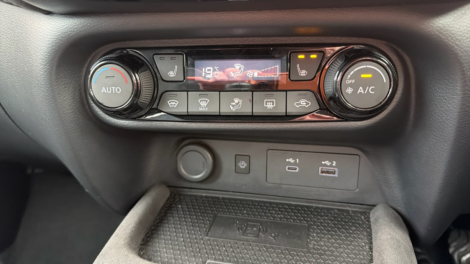 Used Nissan Juke 2024 for sale - 77036674: Photo 30