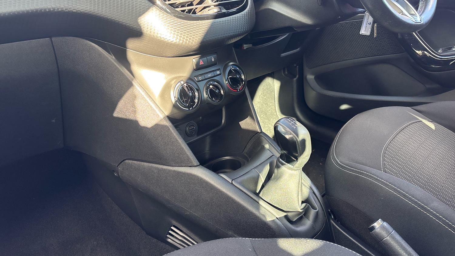 Used Peugeot 208 2017 for sale - 76438426: Photo 13