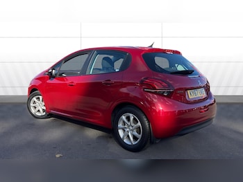 Used Peugeot 208 2017 for sale - 76438426: Photo