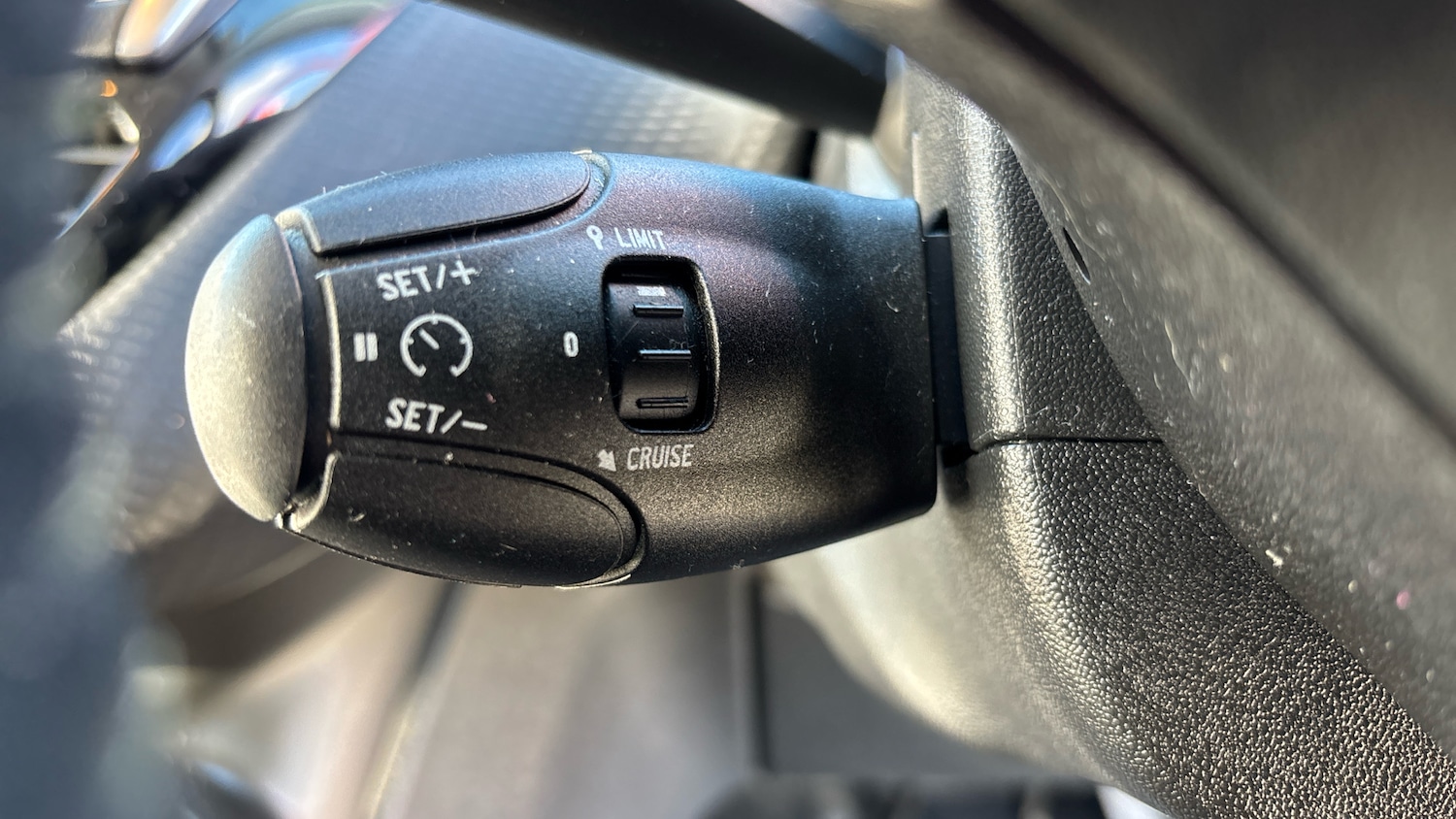 Used Peugeot 208 2017 for sale - 76438426: Photo 43