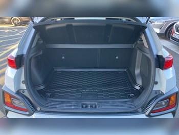 Used Hyundai KONA 2020 for sale - 76117352: Photo