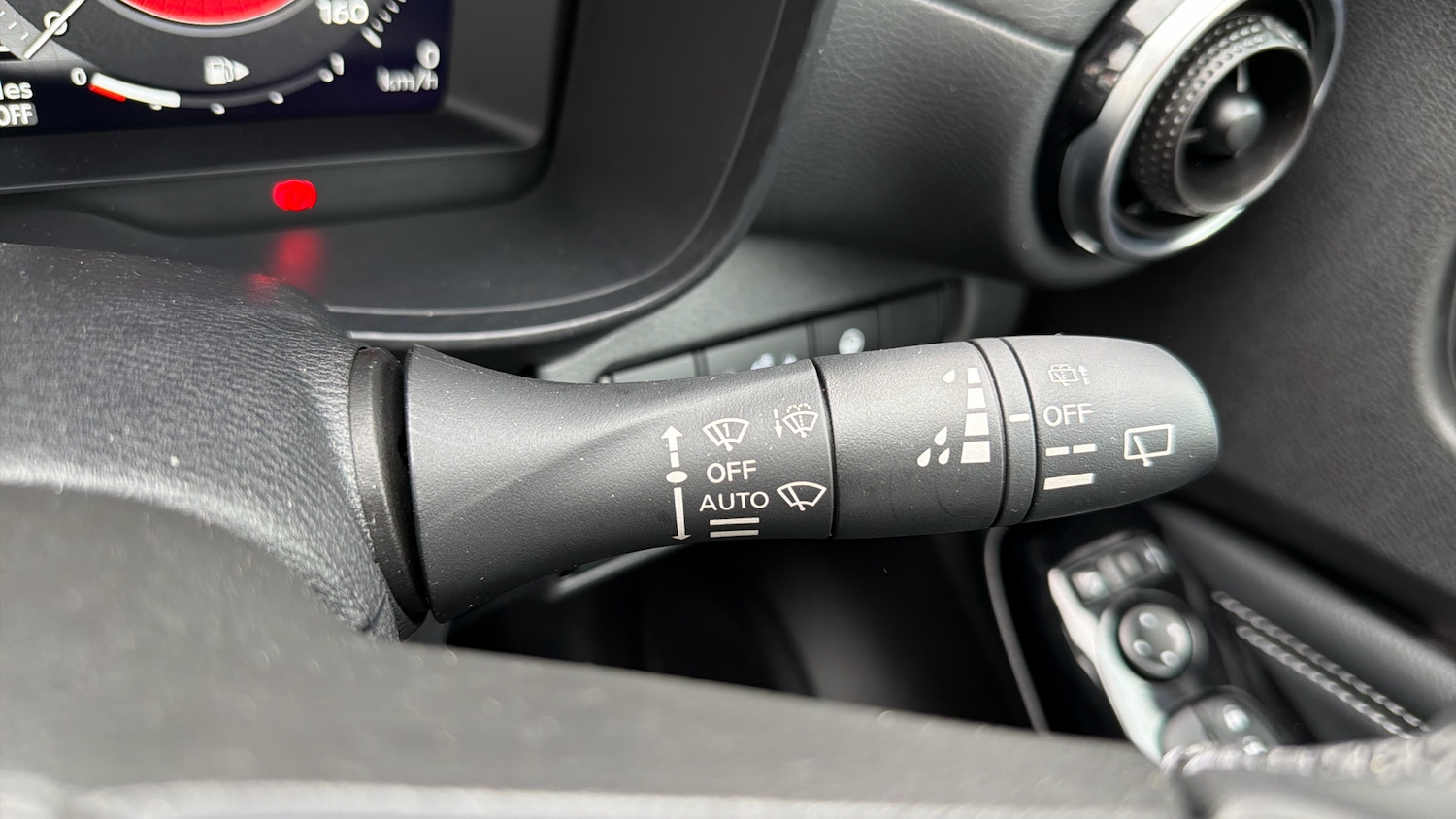 Used Nissan Juke 2024 for sale - 76682244: Photo 26