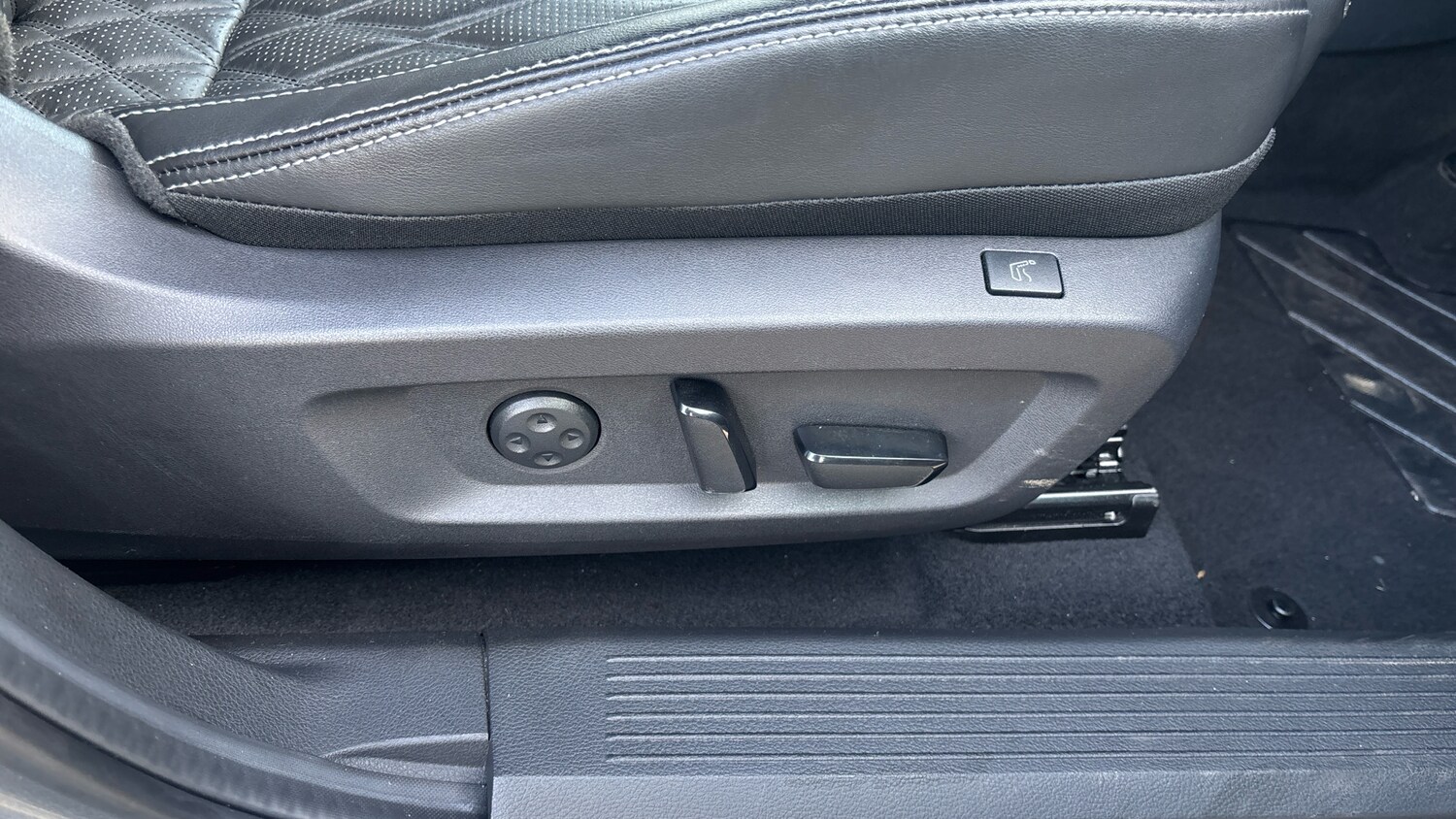 Used Nissan Qashqai 2022 for sale - 77883827: Photo 64