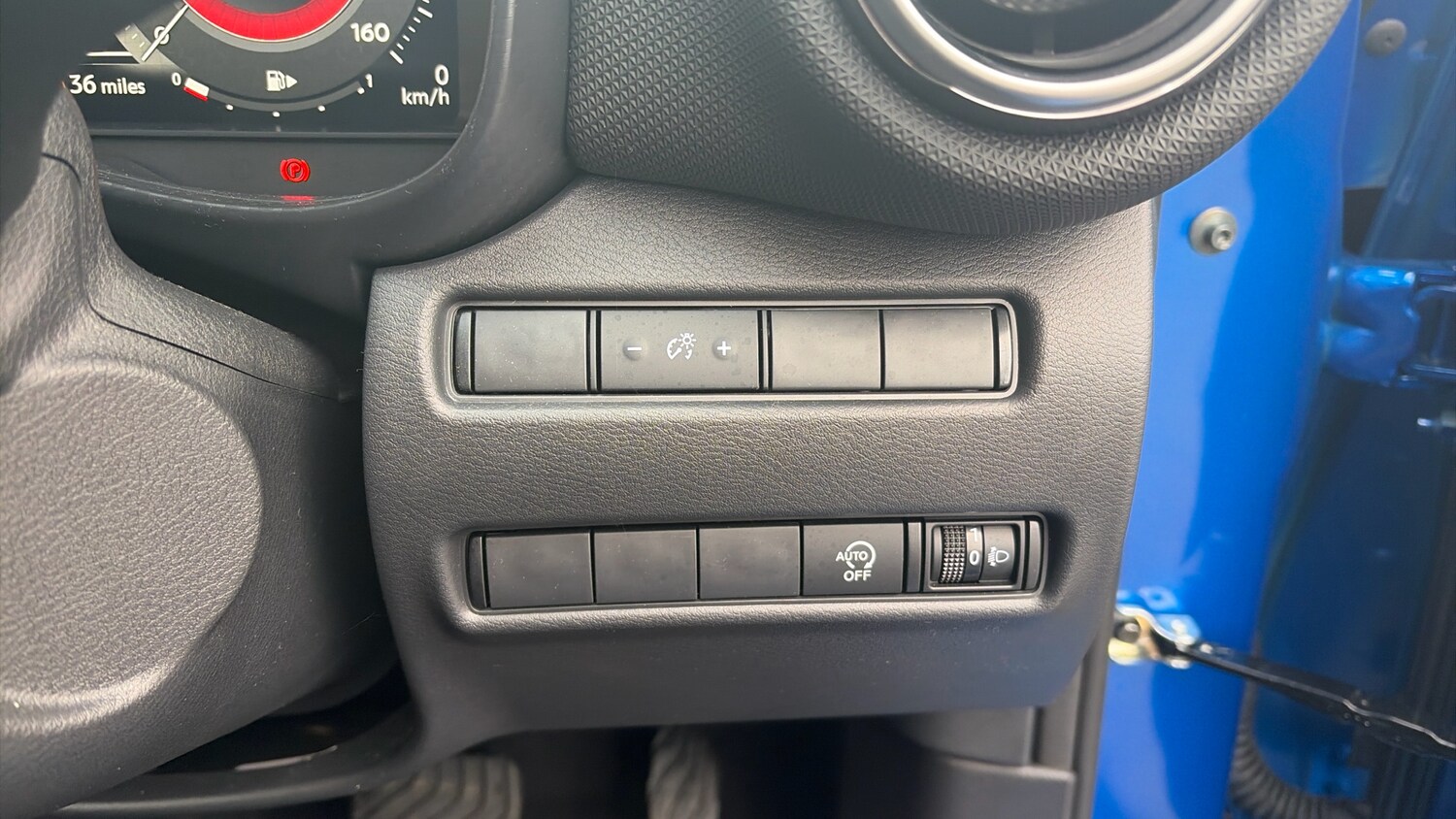 Used Nissan Juke 2024 for sale - 77125001: Photo 38