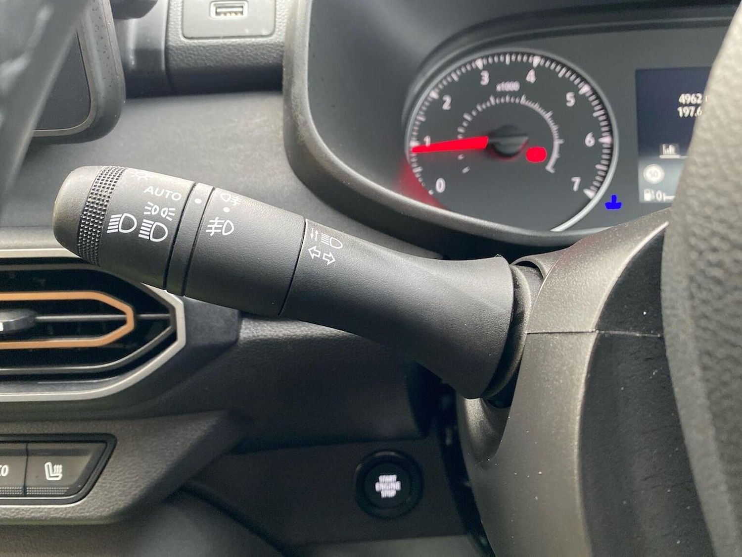 Used Dacia Sandero Stepway 2025 for sale - 76455233: Photo 29