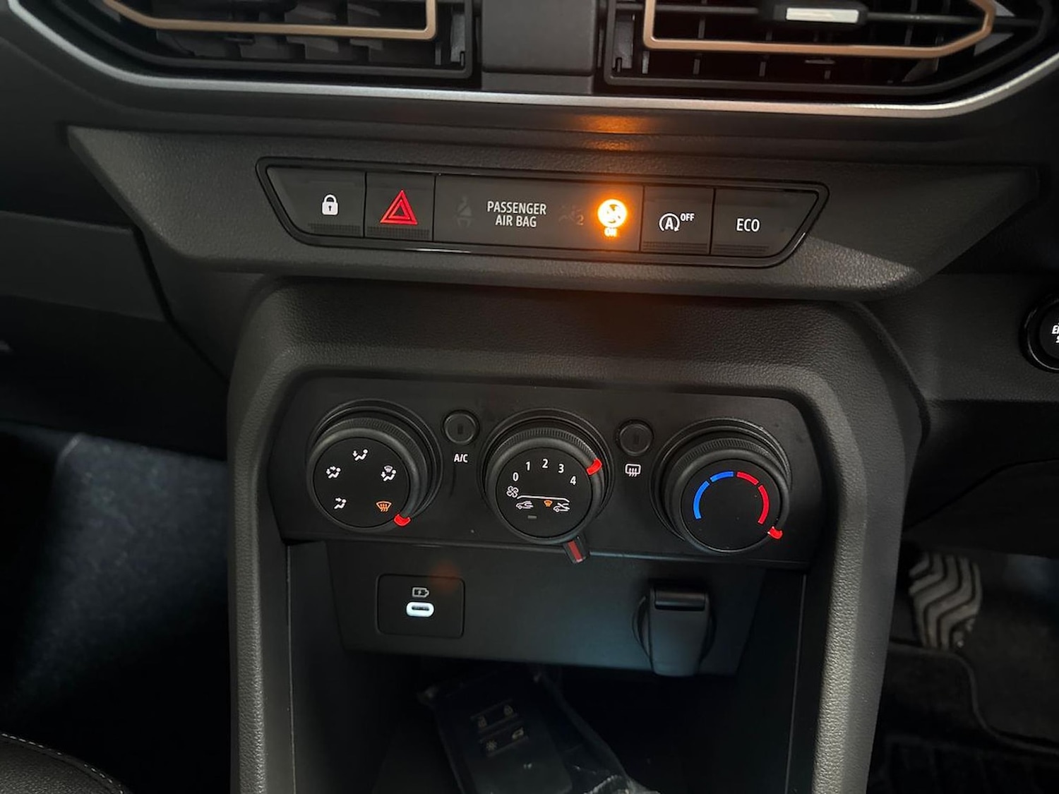 Used Dacia Sandero Stepway 2025 for sale - 77567714: Photo 12