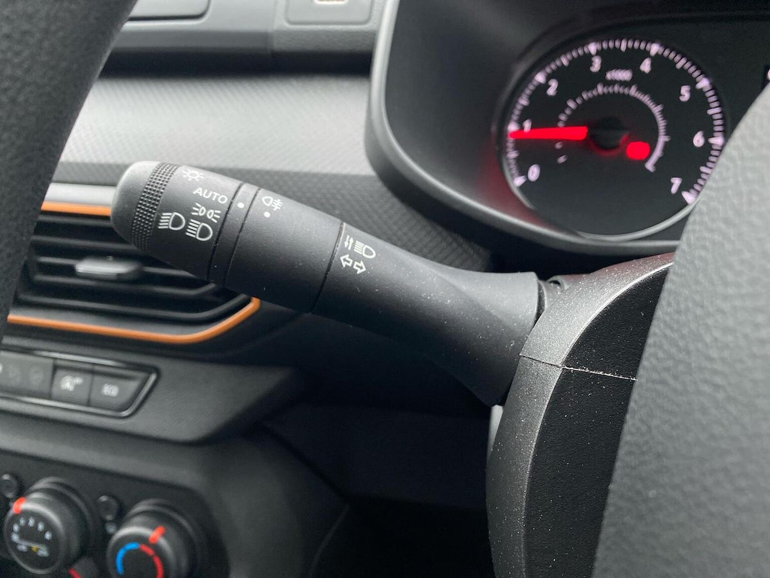 Used Dacia Sandero Stepway 2022 for sale - 76577313: Photo 27