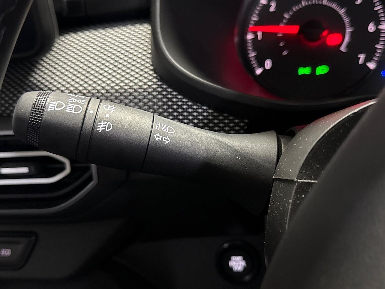 Used Dacia Sandero 2025 for sale - 76892103: Photo 26