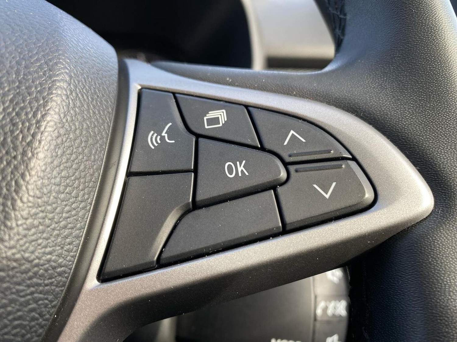 Used Dacia Sandero 2023 for sale - 76383342: Photo 25