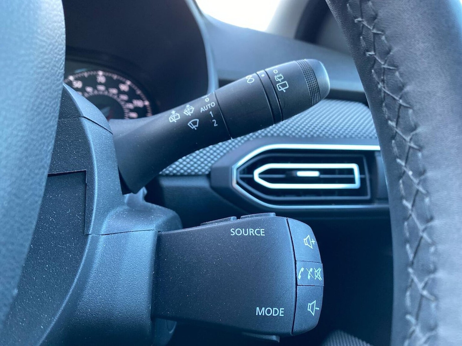 Used Dacia Jogger 2022 for sale - 76396856: Photo 27