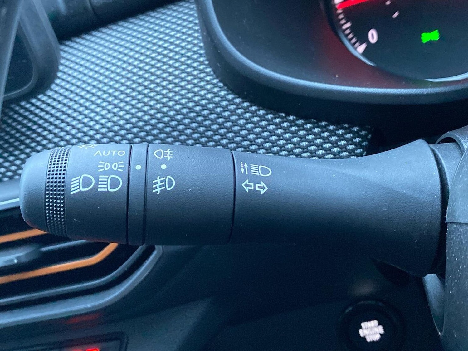 Used Dacia Sandero Stepway 2022 for sale - 77489661: Photo 29