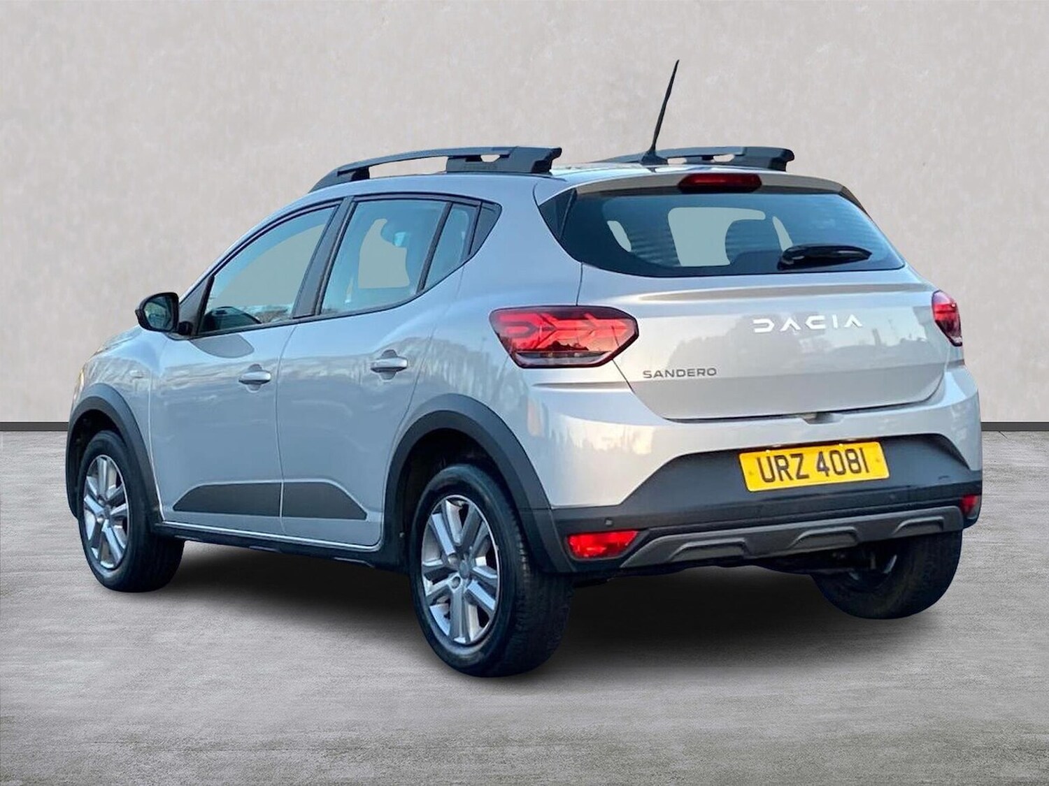 Used Dacia Sandero Stepway 2023 for sale - 76905028: Photo 2