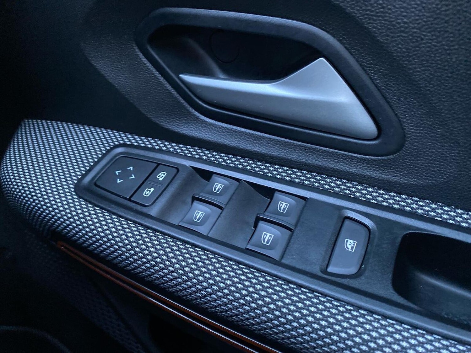 Used Dacia Sandero Stepway 2023 for sale - 76905028: Photo 21