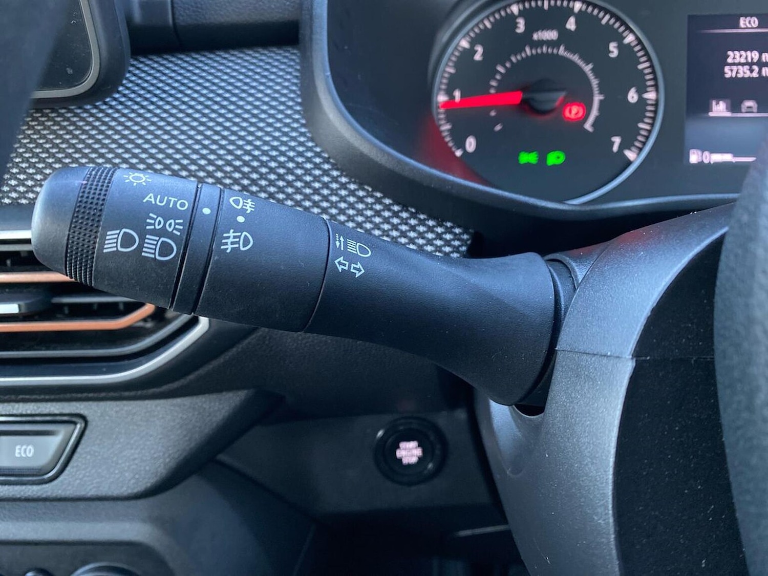 Used Dacia Sandero Stepway 2023 for sale - 76905028: Photo 28